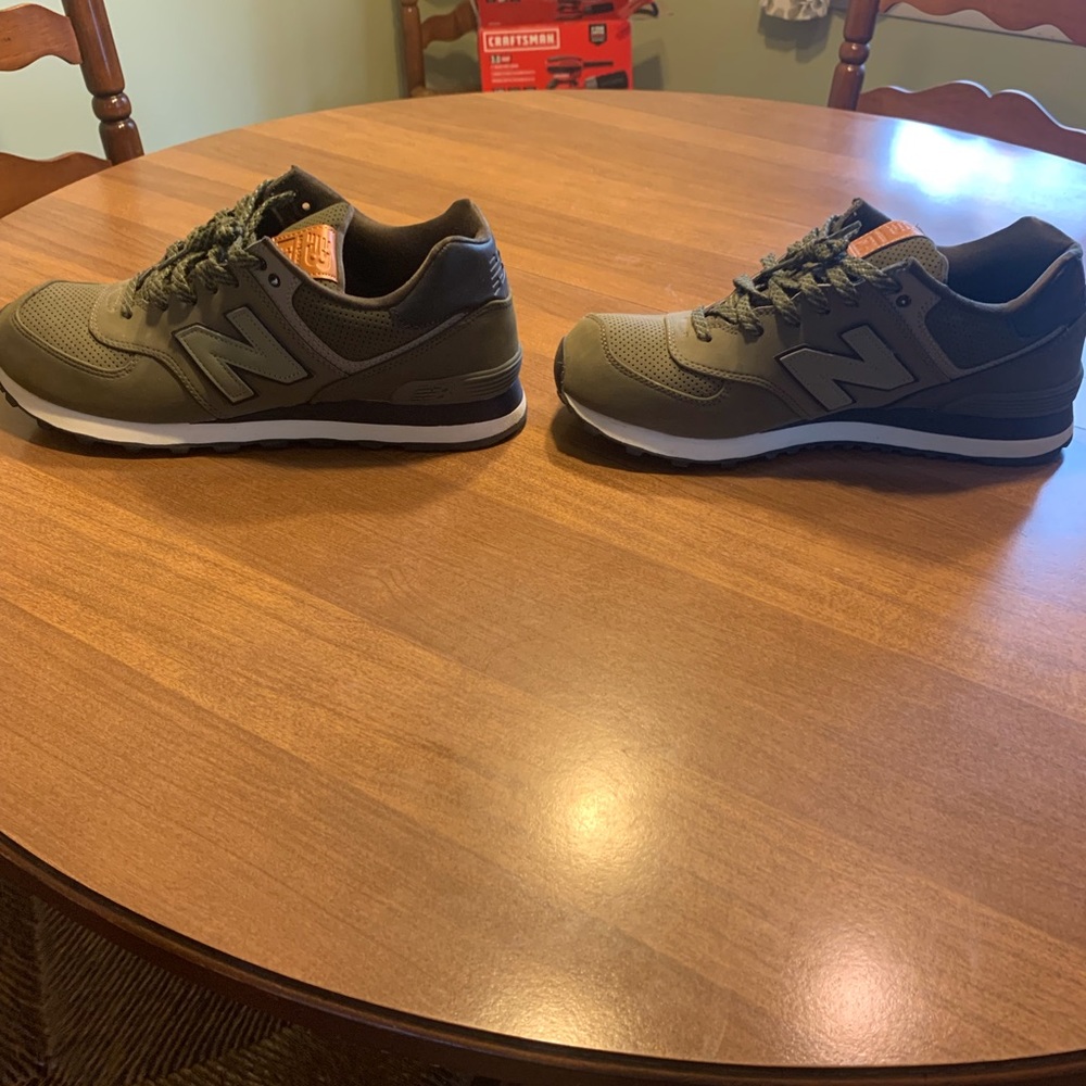 New balance shoes